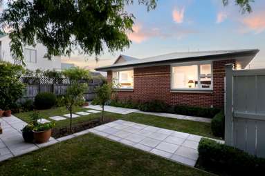 2/10 Bretts Road_1