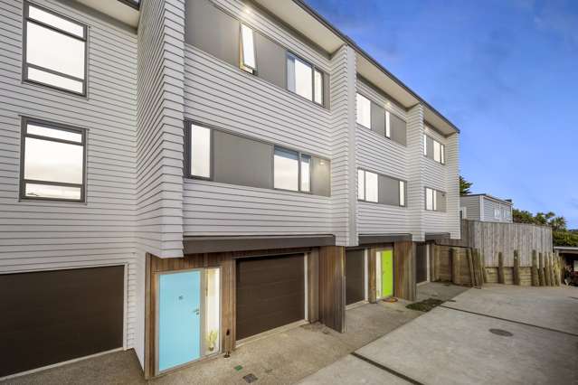 15/30 Monowai Road Johnsonville_1