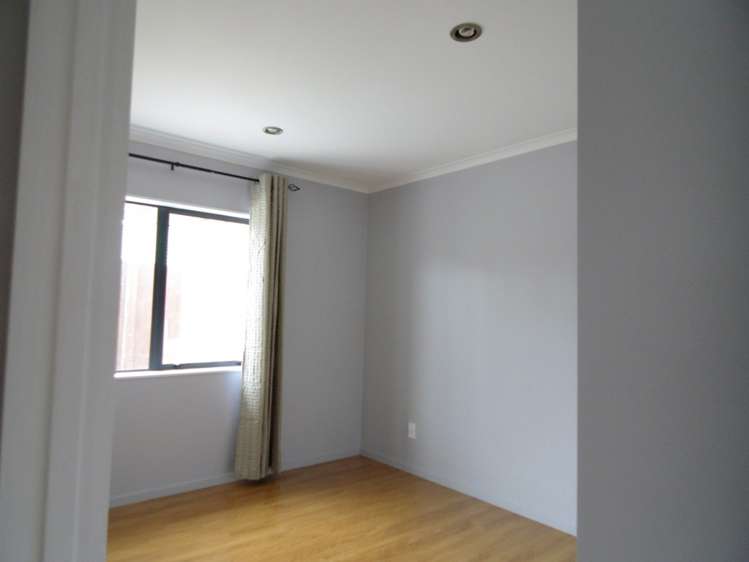 72 Glenveagh Park Drive Manurewa_5