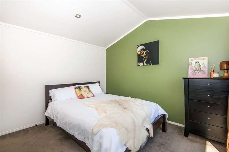 2/32 Jacaranda Avenue Beach Haven_8