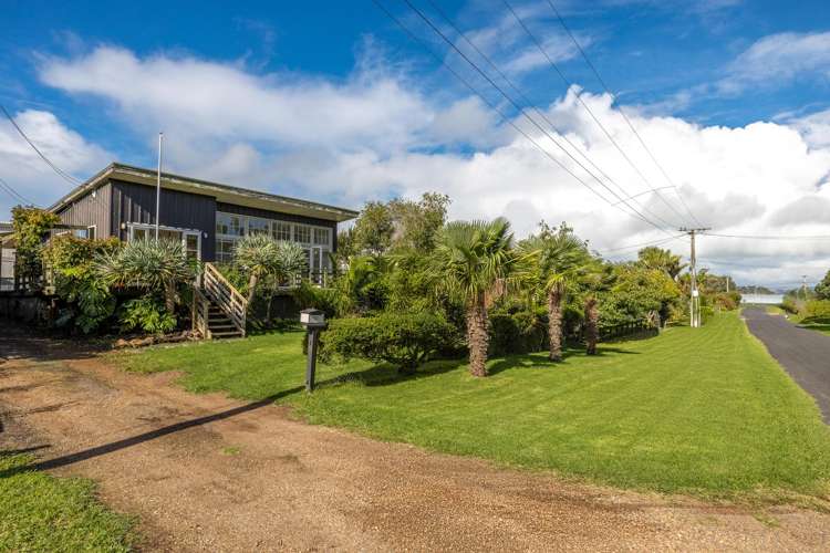 42 Tahatai Road Oneroa_19