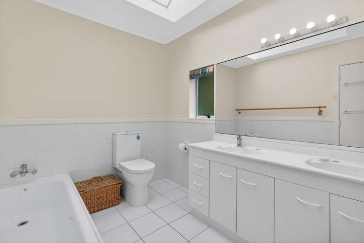 23 Walter Road Eastbourne_22