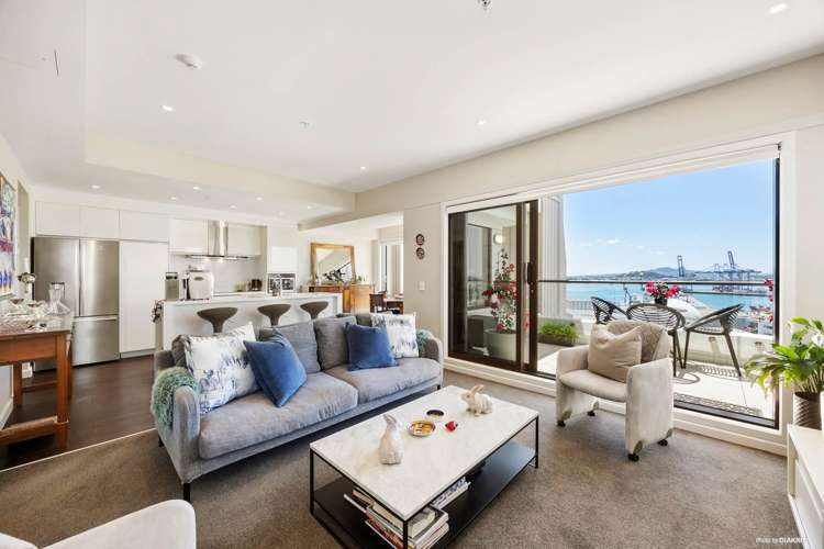 1406/47 Beach Road City Centre_3