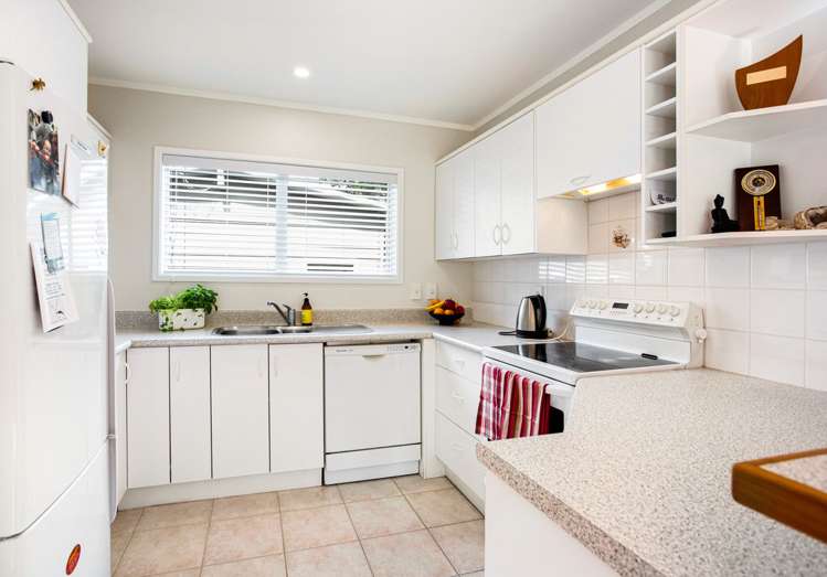 78 Daffodil Street Titirangi_5