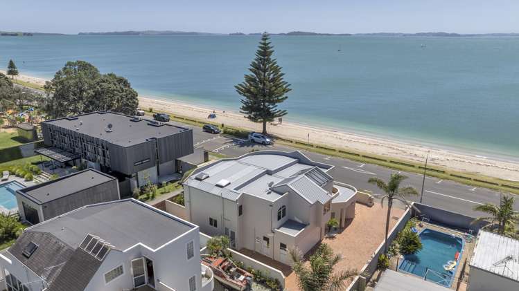 1/37 The Esplanade Eastern Beach_37