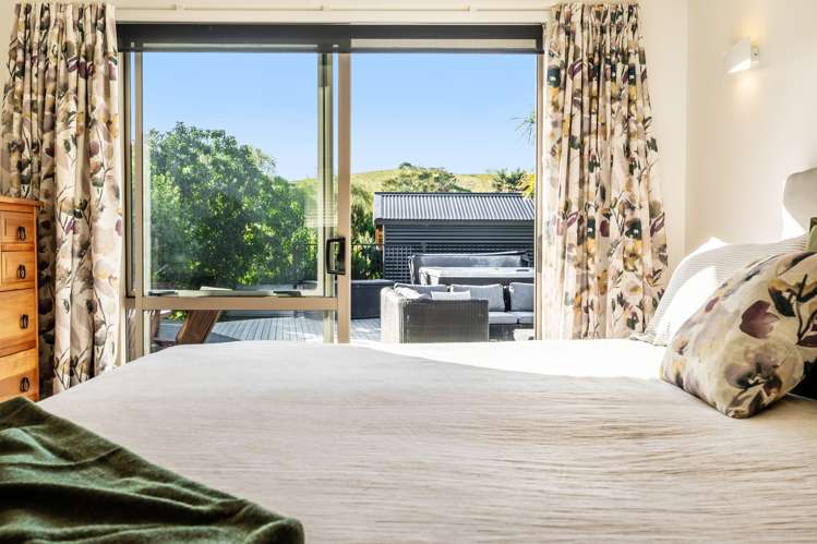 6 Gavinike Place Waimauku_17