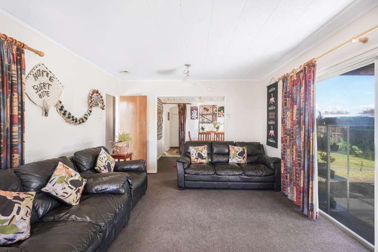 65 Resthill Crescent Glenview_30