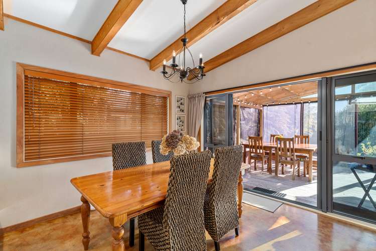 15a Holden Avenue Holdens Bay_6