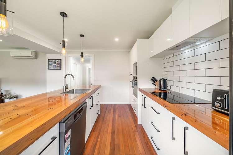 185 Stokes Valley Road Stokes Valley_10