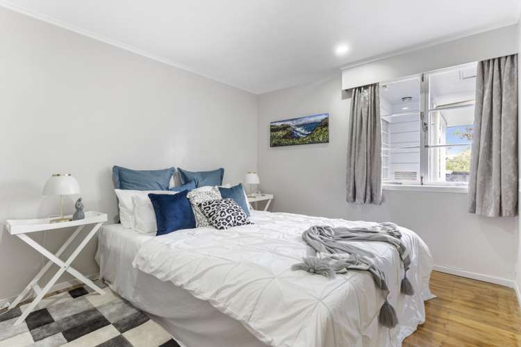 2 Archlynn Road Kelston_9