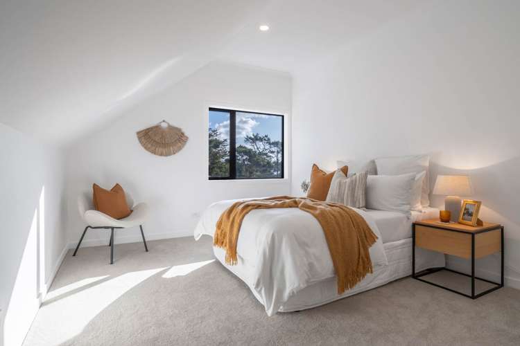 35 Churchouse Road Greenhithe_15