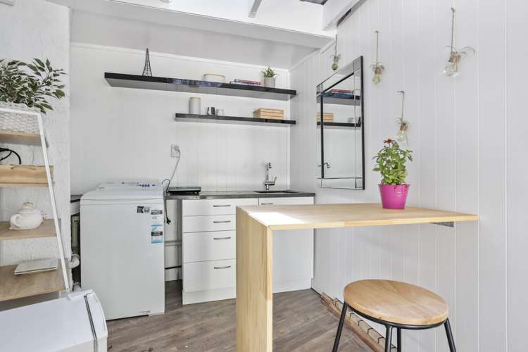 2 Minnehaha Avenue Titirangi_27