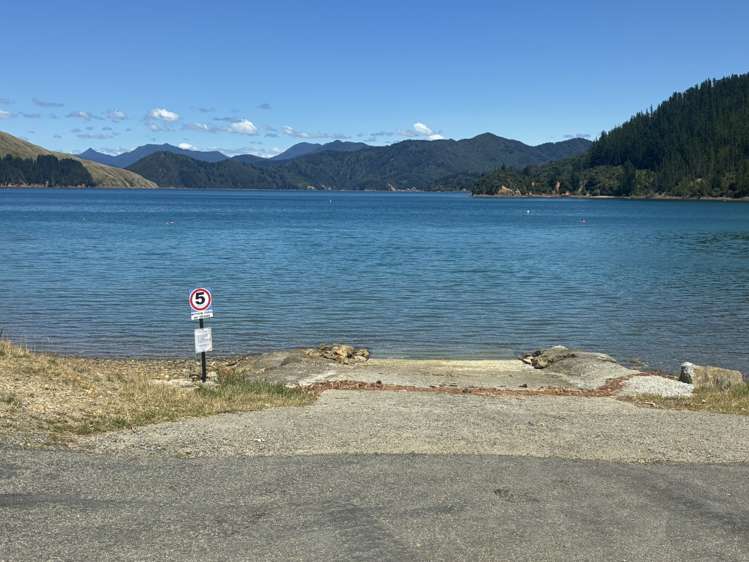 Cissy Bay Road, Cissy Bay French Pass_10