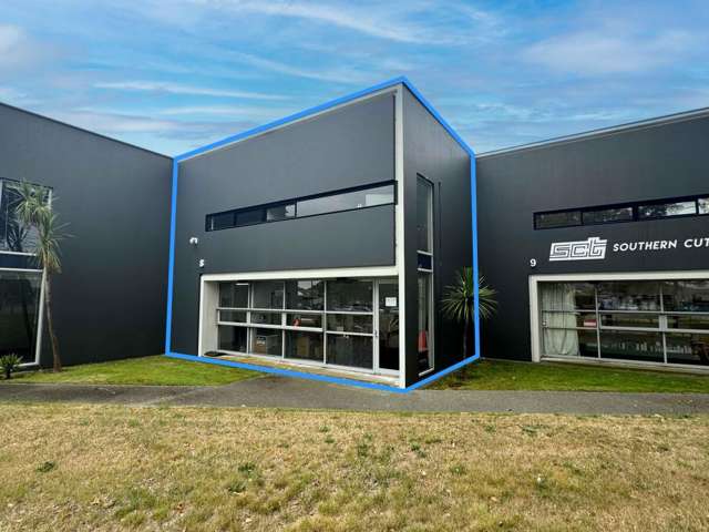 Unit 8, 18 Taurus Place Bromley_1