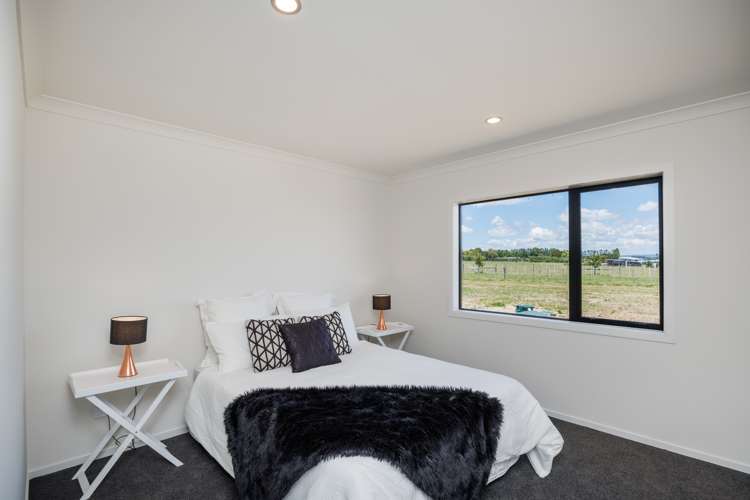 167 Spur Road West Feilding_22