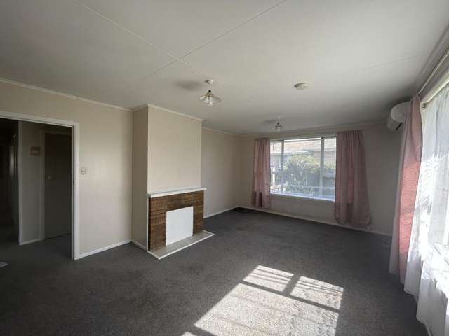 28 James Henry Crescent Huntly_4