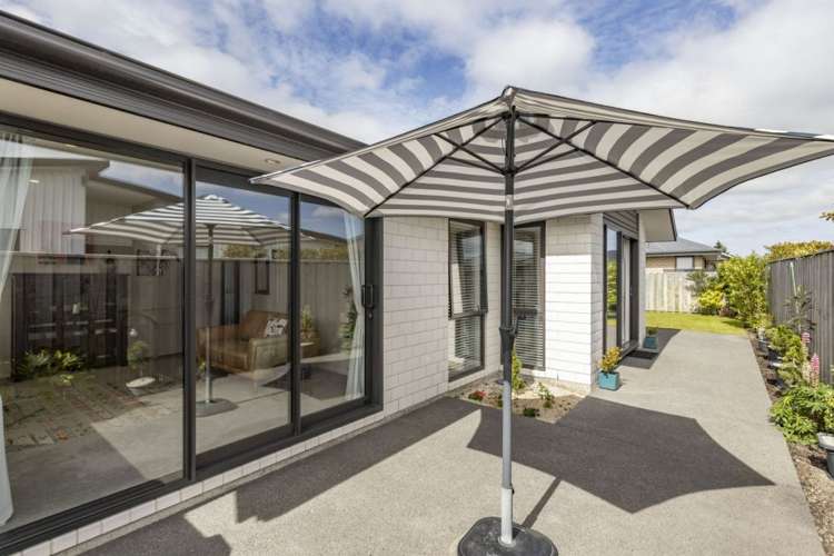 15 Grey View Grove Rangiora_18