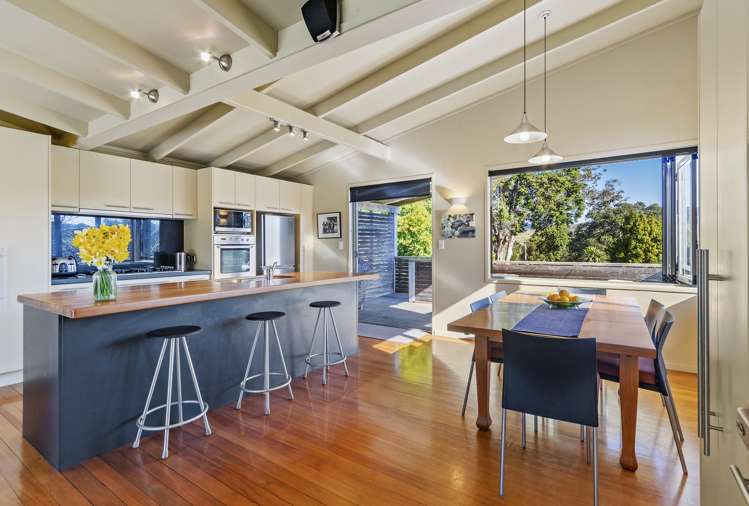 203 Howard Road Orere Point_25