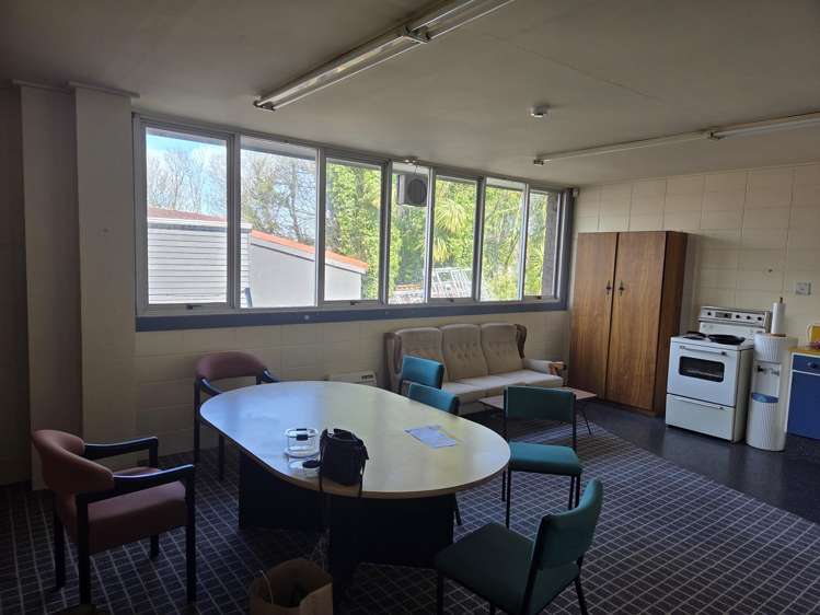 323 Broadway Stratford_12