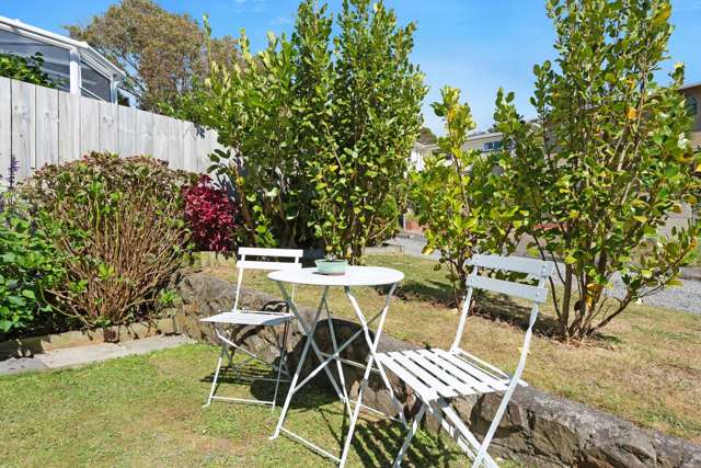 1/19 Yarrow Place Papakowhai_2