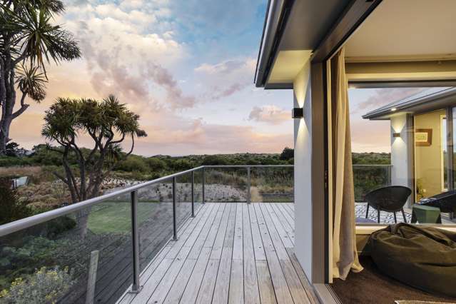 Coastal Modern Build - Minutes to Ocean View Beach