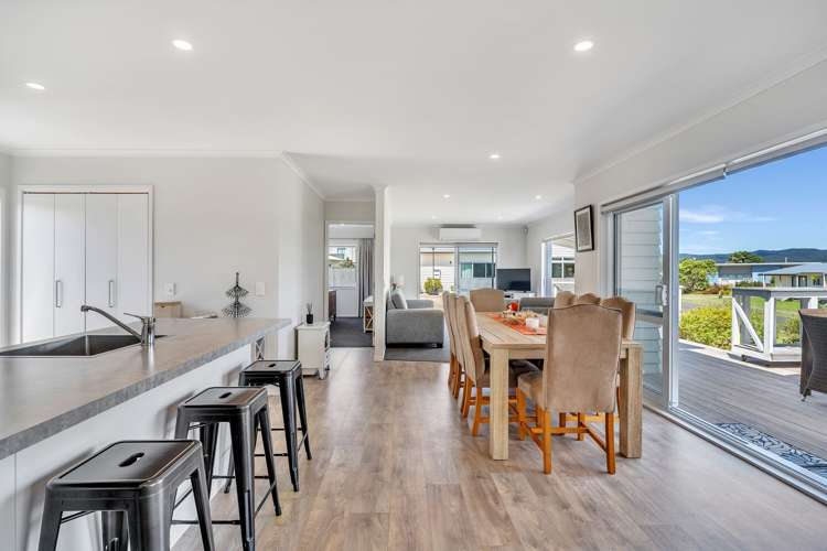 147 The Fairway Matarangi_8