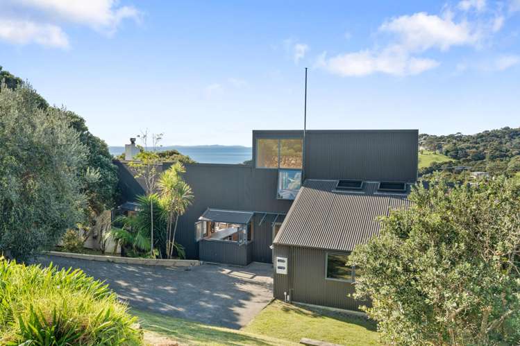 31 Marine View Road Onetangi_6