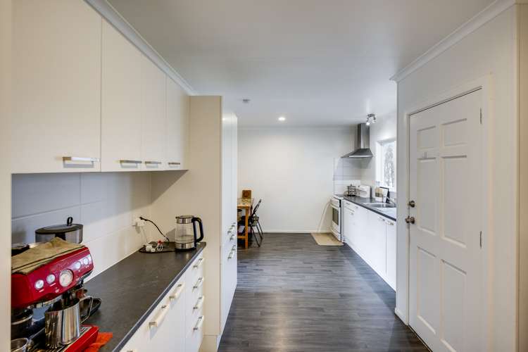 2/913 Heretaunga Street East Parkvale_5