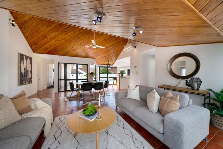 20 Taitua Drive Te Atatu South_11