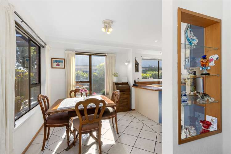 2/11 Tivoli Place Bishopdale_8