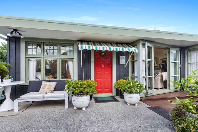 Country Charm And Character By The Sea