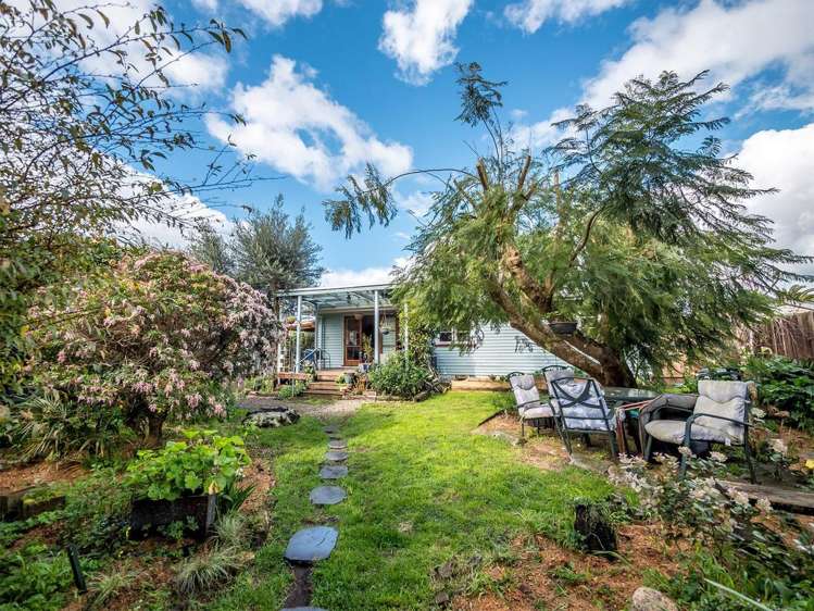 26 Sir William Hale Crescent_0