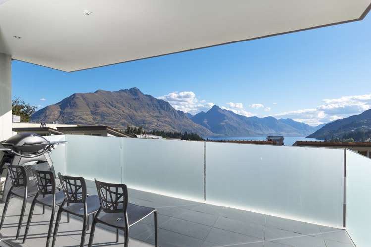 6/60 Hallenstein Street Queenstown_21