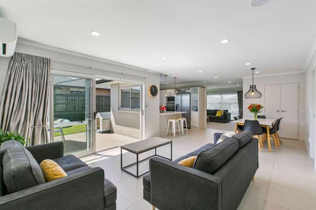 5 Wick Place Wattle Downs_3