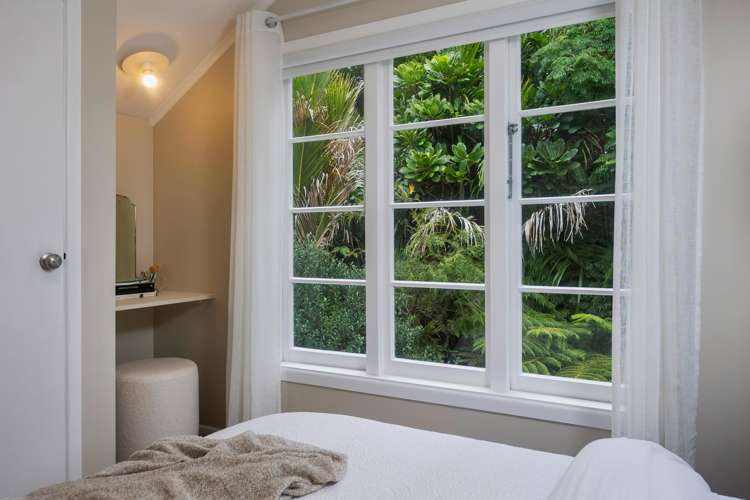 29 Hollywood Avenue Titirangi_15