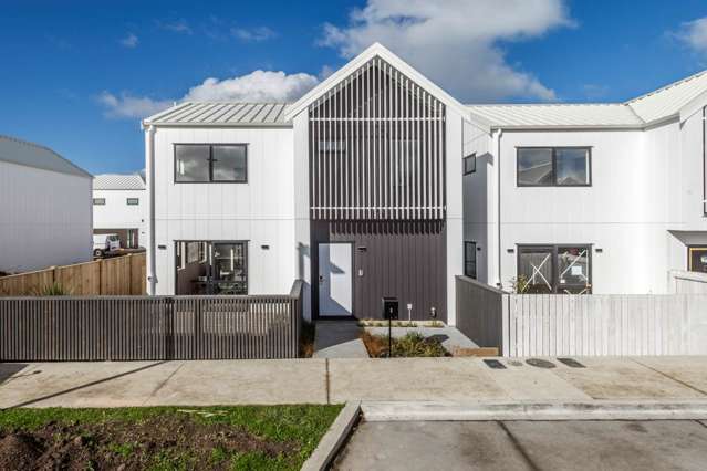 8 Green Bamboo Road Hobsonville_1