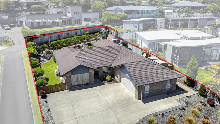 27 Redwood Crescent Hurdon_25