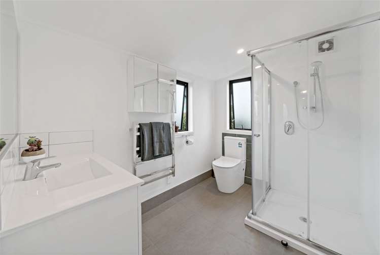 1/20 Lomond Street Takapuna_12