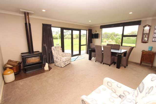 232 Oreti Road Otatara_4
