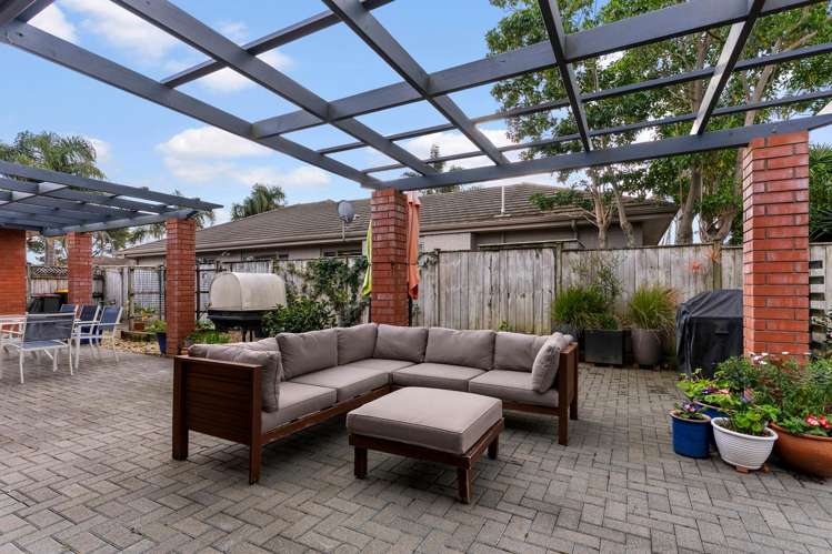 38 Stranraer Crescent Wattle Downs_11