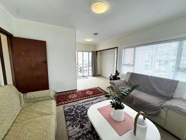 52 **Old lake Road Devonport_1