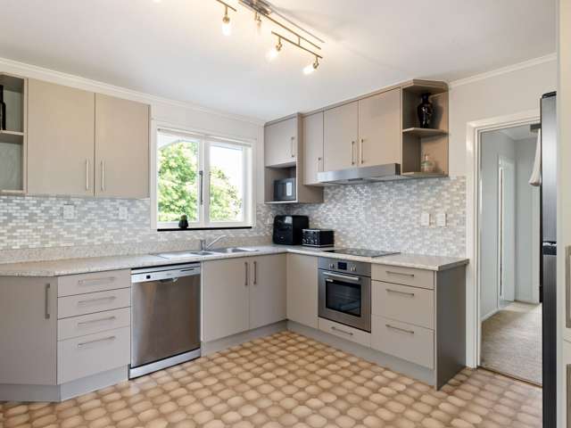 93 Russell Road Huntly_2