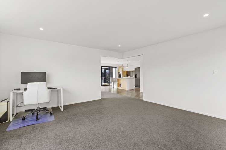 28 Bonecrusher Street Lincoln_8