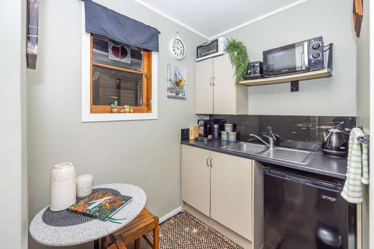 21 Greta Street Glenview_20