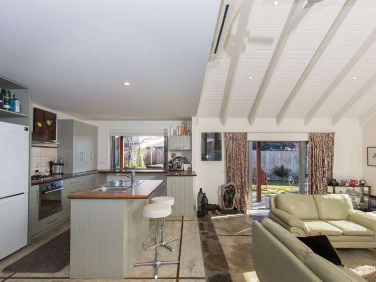 54 Dale Street Albert Town_4