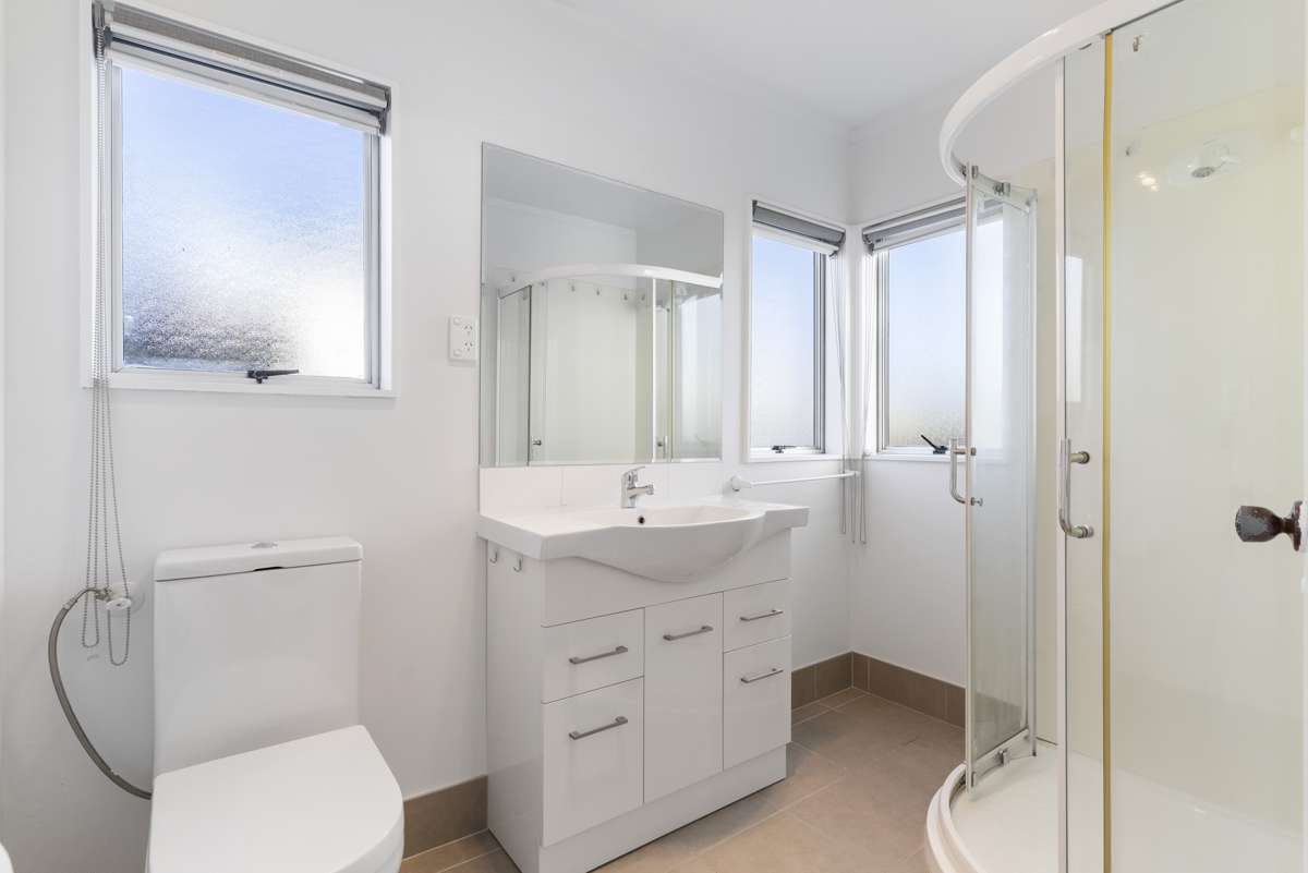 2/13 Greenstone Place_5