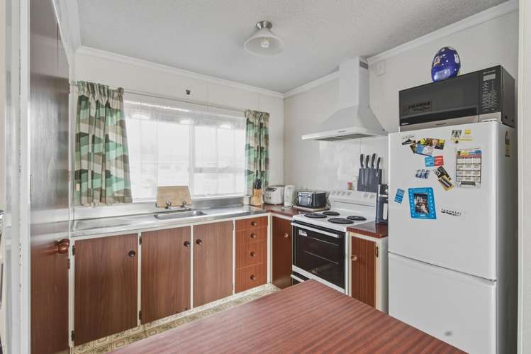 8 Tukapa Street Westown_3