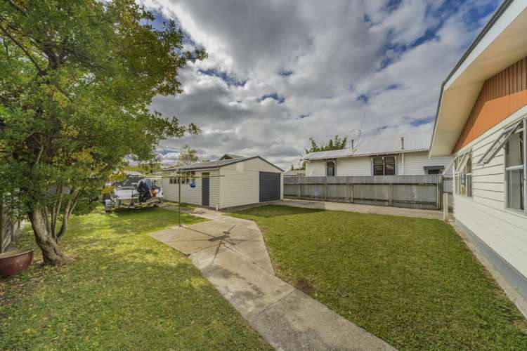 20 Matipo Street Takaro_16