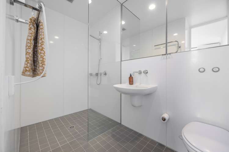 16k Fisher-Point Drive Auckland Central_19