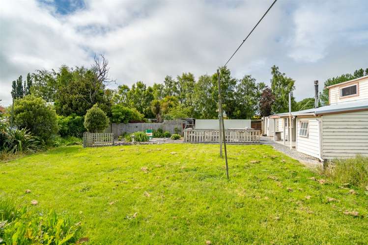 24 High Street Milton_12